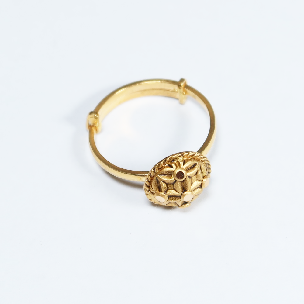 Armari 22K Gold Round Shaped Ring